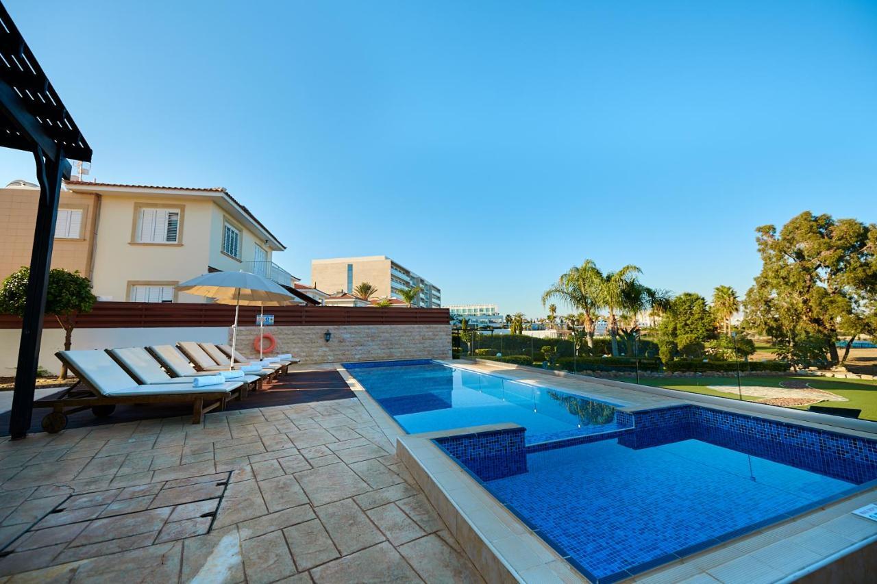 Beach Front Bella Vista By Ezoria Villas Protaras Eksteriør bilde