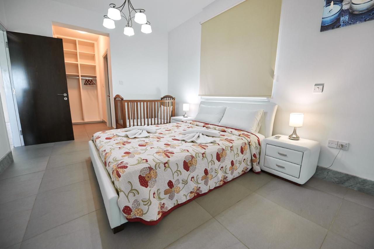 Beach Front Bella Vista By Ezoria Villas Protaras Eksteriør bilde