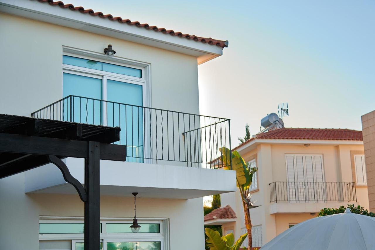 Beach Front Bella Vista By Ezoria Villas Protaras Eksteriør bilde